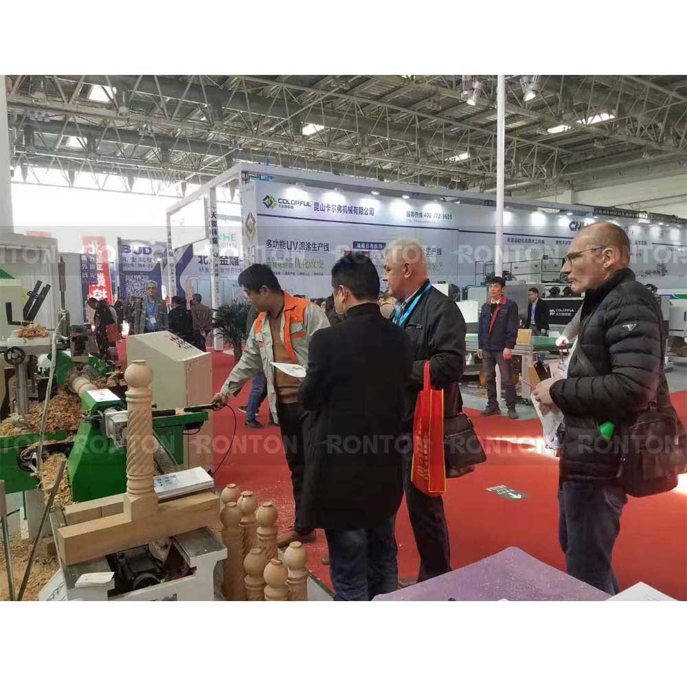 旋盤加工機 CNC木工旋盤 RT1532 木工用 1500m - Cnc Wood Lathe Machine のレビューと価格