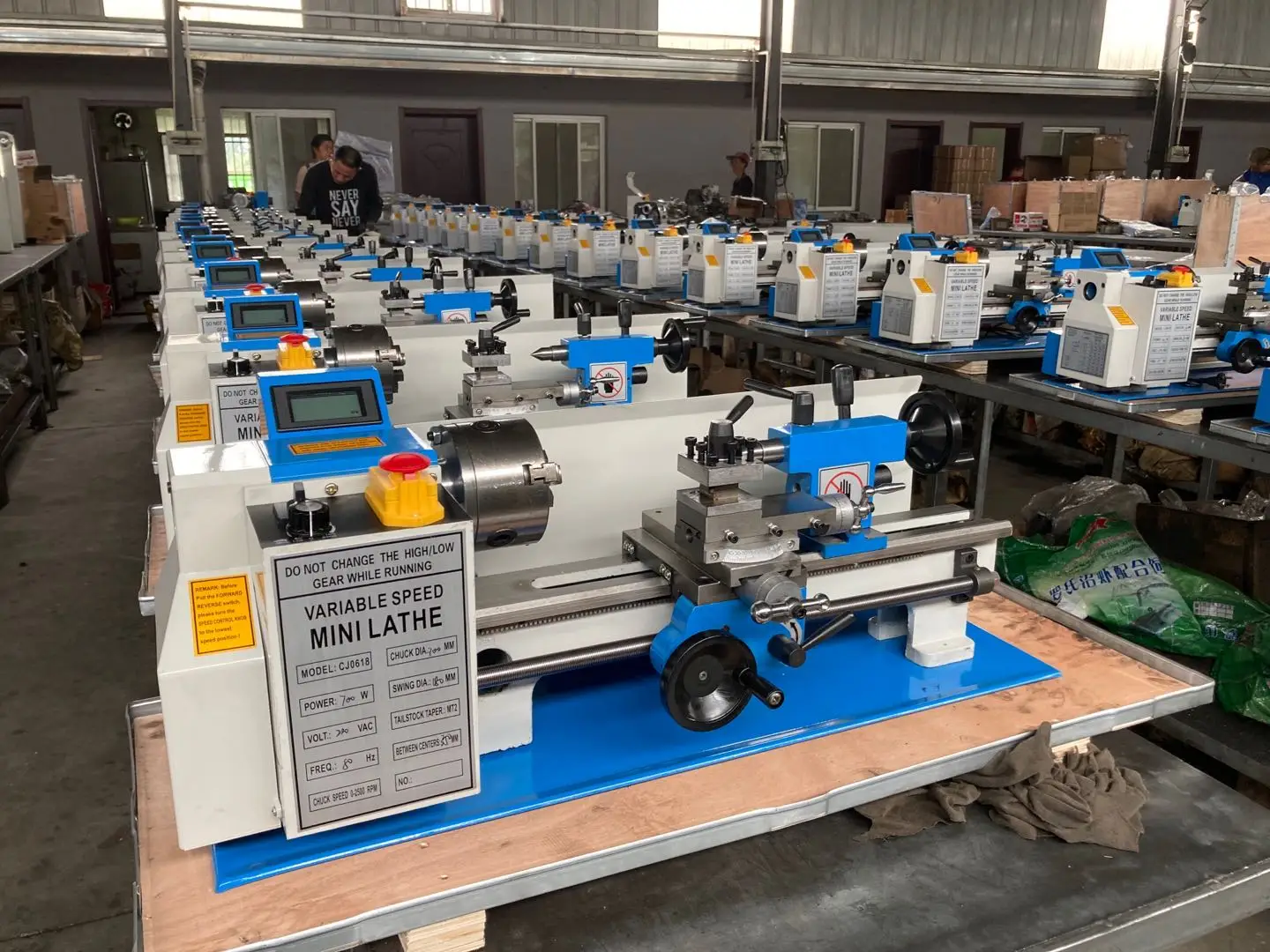 7×14インチ金属旋盤 750Wブラシレスミニ卓上旋盤 可変 - Bench Lathe 750W Metal のレビューと価格