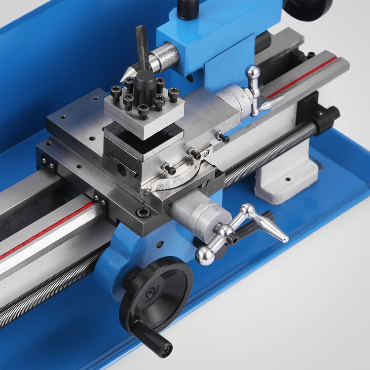 中国製 多用途 7x14インチ ミニ金属旋盤 激安販売中 - Mini Metal Lathe 7X14 のレビューと価格